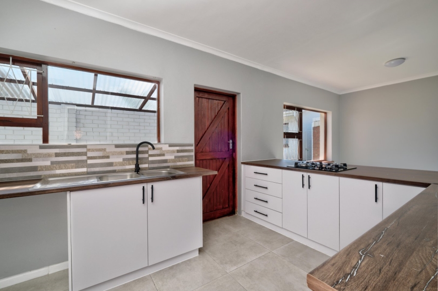 3 Bedroom Property for Sale in Francis Evatt Park Eastern Cape